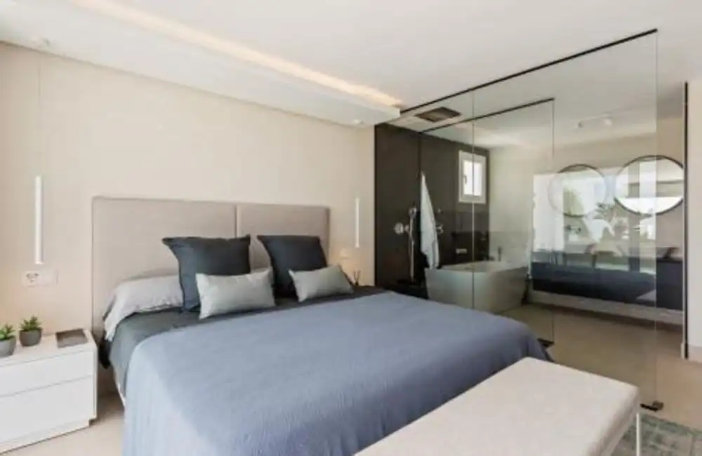 Habitación de Casa o chalet en venta en Estepona con Aire acondicionado, Jardín privado y Terraza