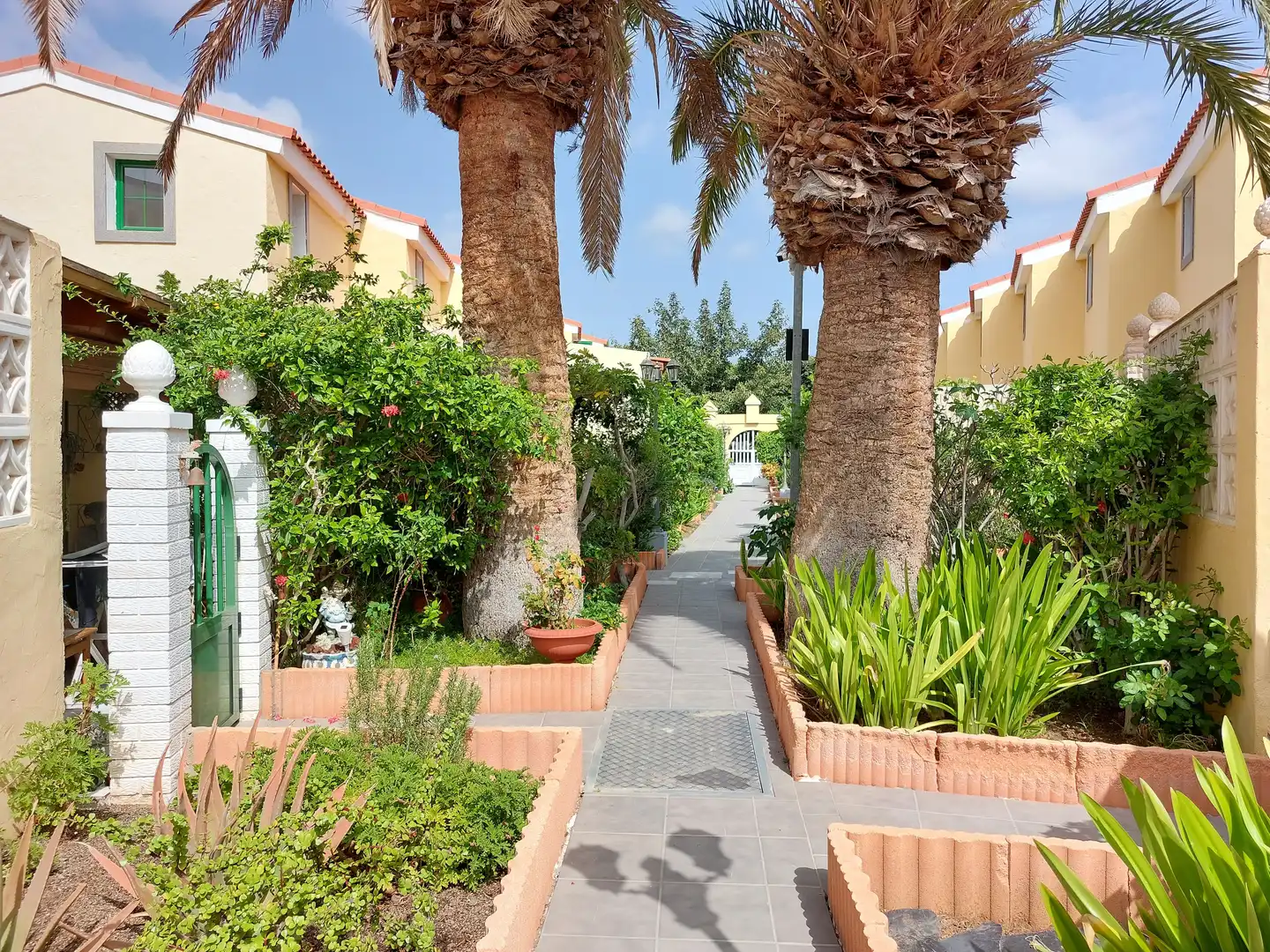 Außenansicht von Maisonette zur Miete in San Bartolomé de Tirajana mit Klimaanlage, Privatgarten und Terrasse