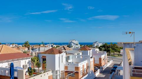 Foto 4 de Casa adosada en venda a Avenida de Londres, 42, Los Balcones y los Altos, Alicante