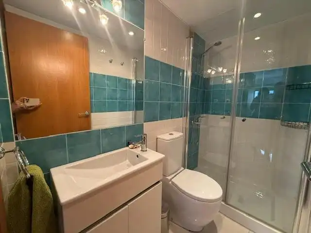 Baño de Piso de alquiler en Murcia con Aire acondicionado, Calefacción y Jardín privado
