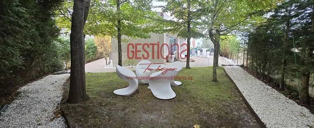 Terrace of Houses for sale in Santa Cruz de Bezana  with Private garden, Terrace and Furnished