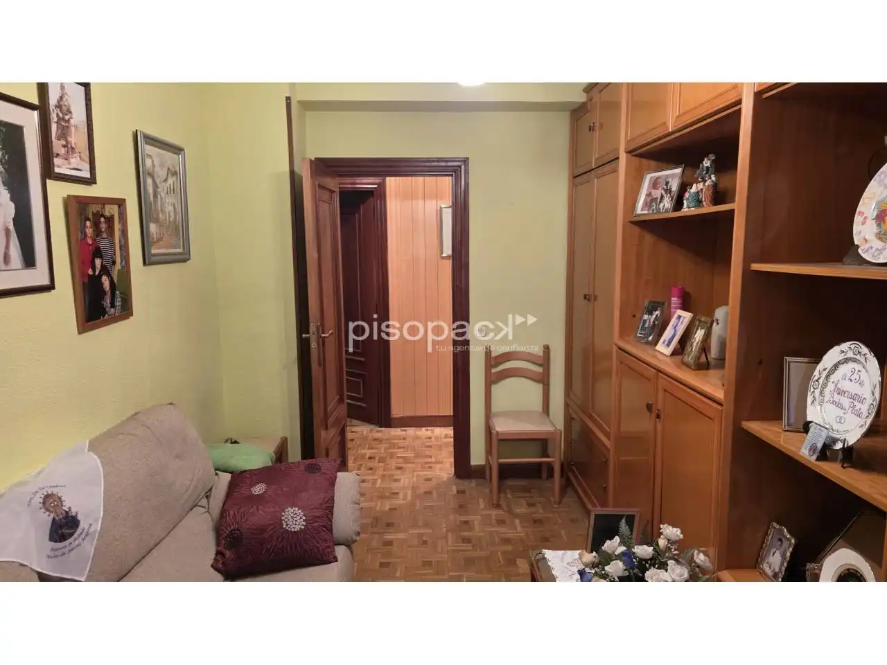 Bedroom of Flat for sale in  Pamplona / Iruña  with Heating, Parquet flooring and Balcony