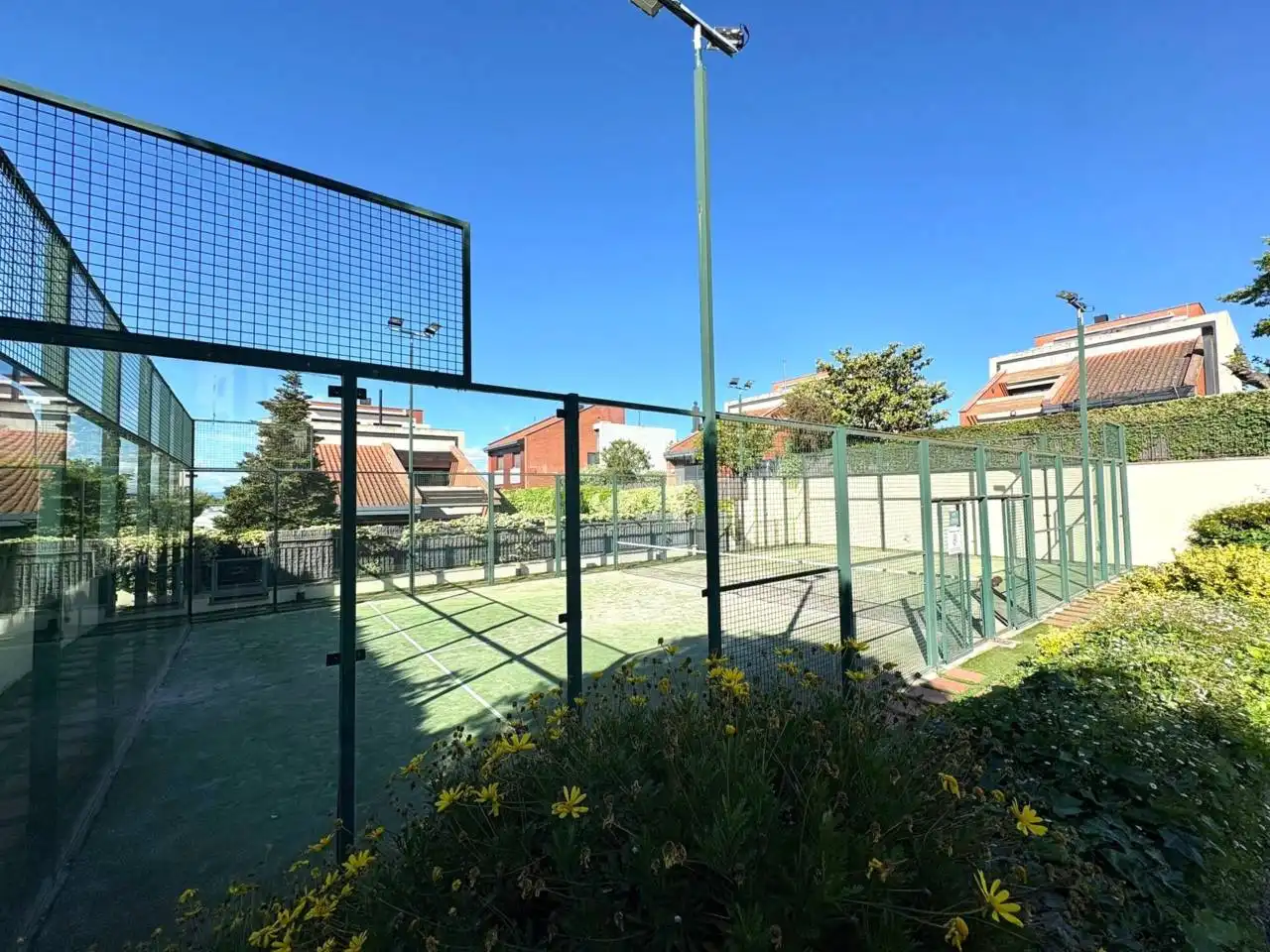 Jardí de Casa o xalet en venda en Sant Cugat del Vallès amb Aire condicionat, Calefacció i Jardí privat