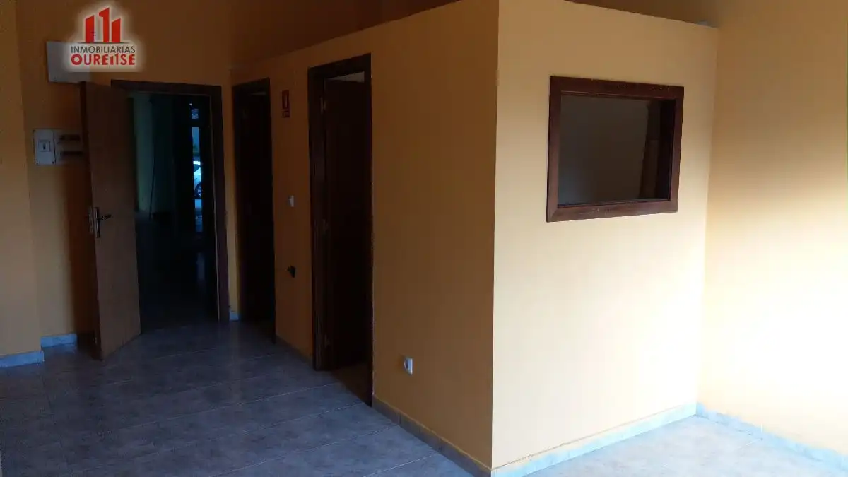 Business premises for sale in Couto, imagen 5