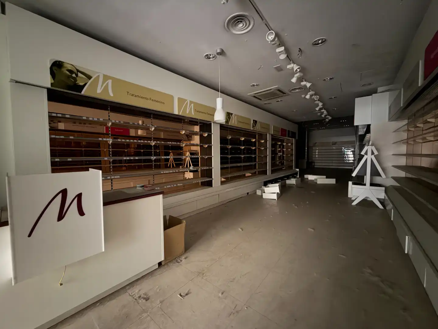 Local comercial en venda a Calle Rey, imagen 2