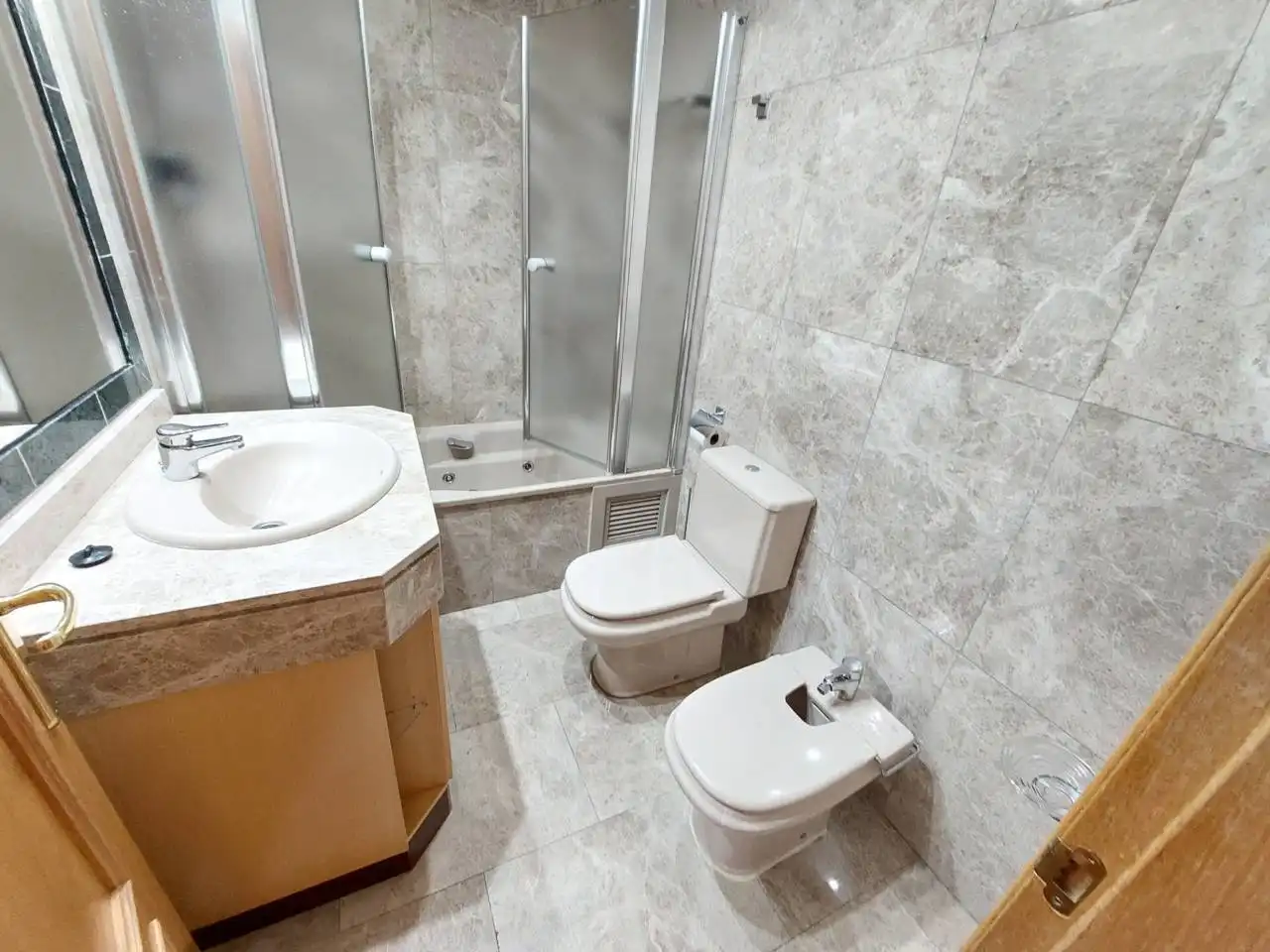 Piso de alquiler en Sector B