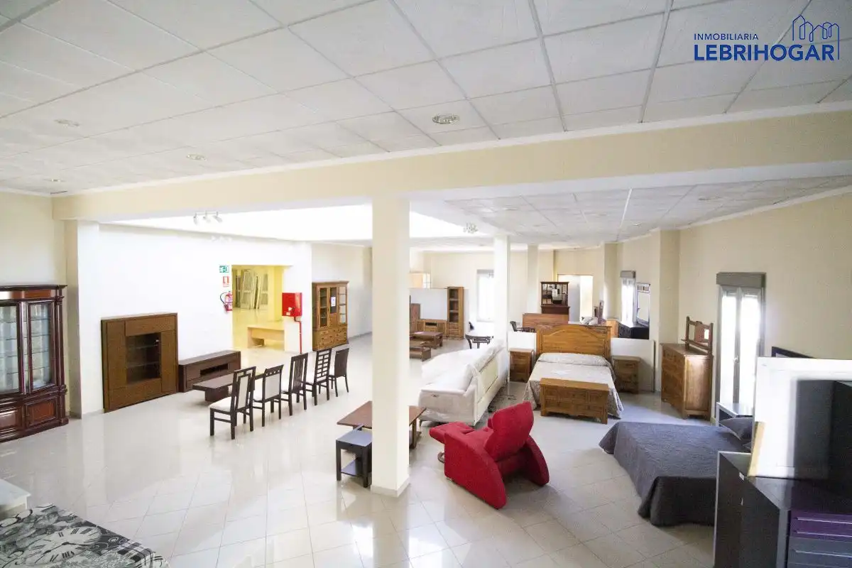 Business premises to rent in Lebrija, imagen 3