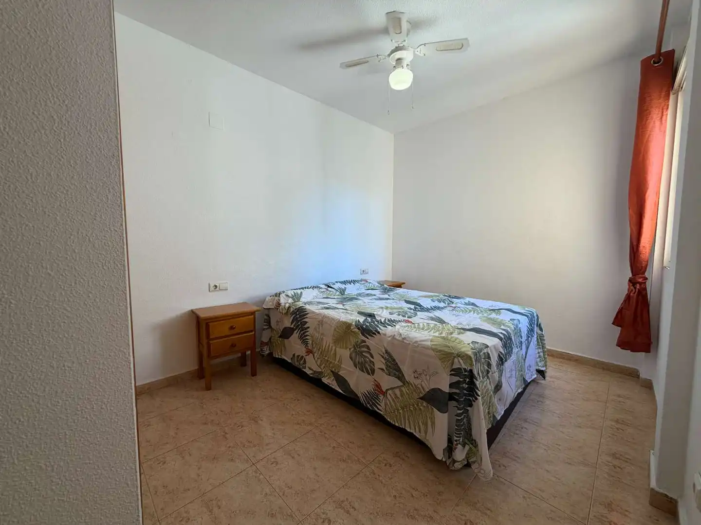 Habitación de Apartamento en venta en Orihuela con Piscina y Amueblado