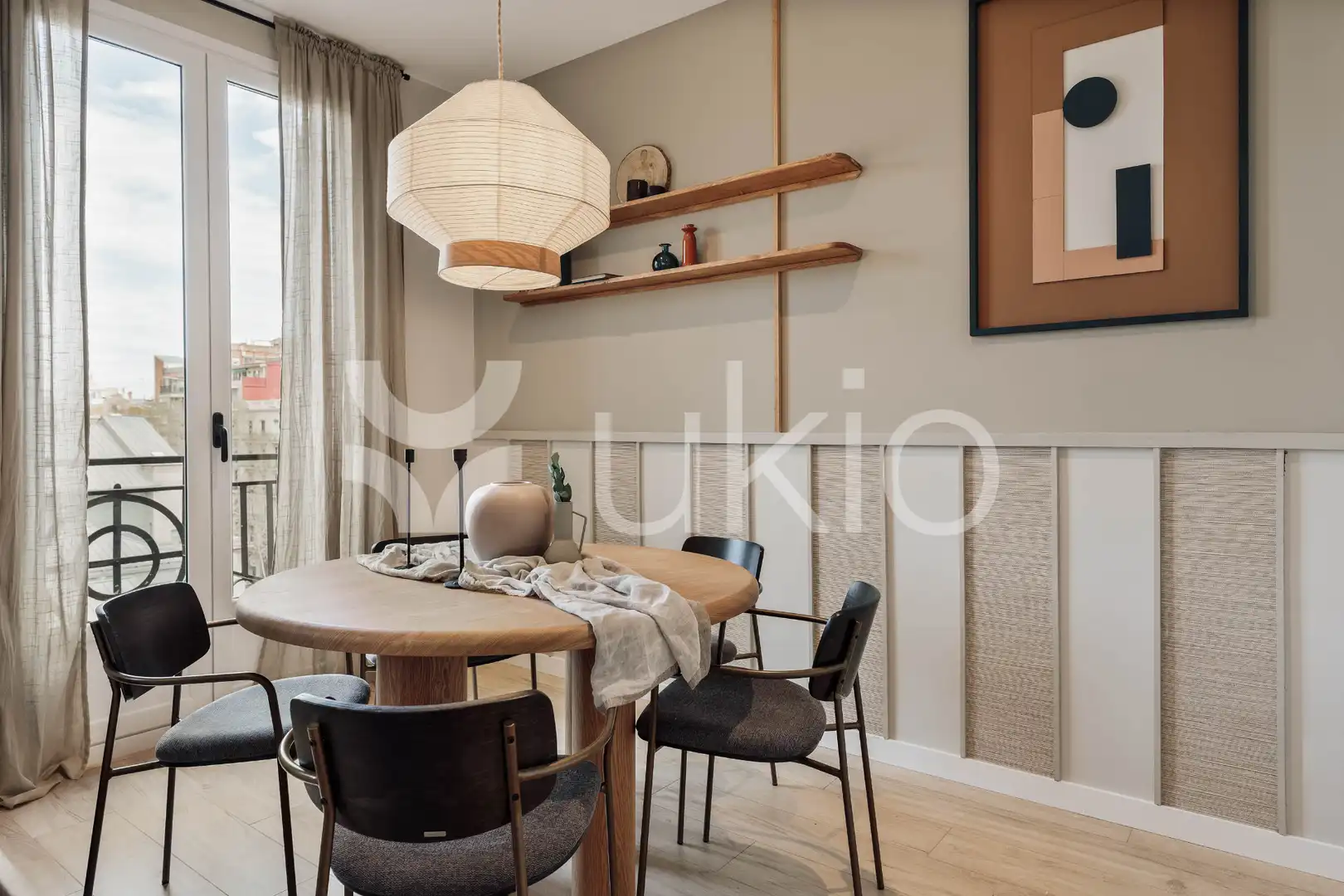 Apartamento con terraza en alquiler en Carrer de Villarroel, imagen 4
