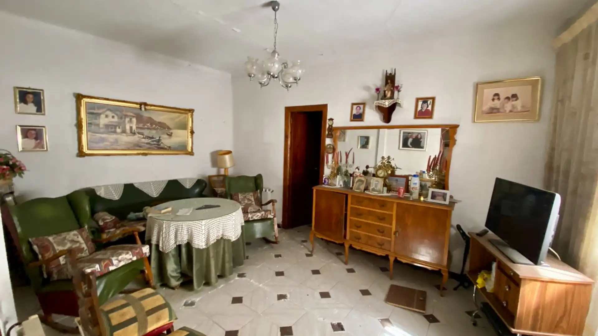 Sala de estar de Casa o chalet en venta en Piedrabuena con Calefacción, Jardín privado y Amueblado