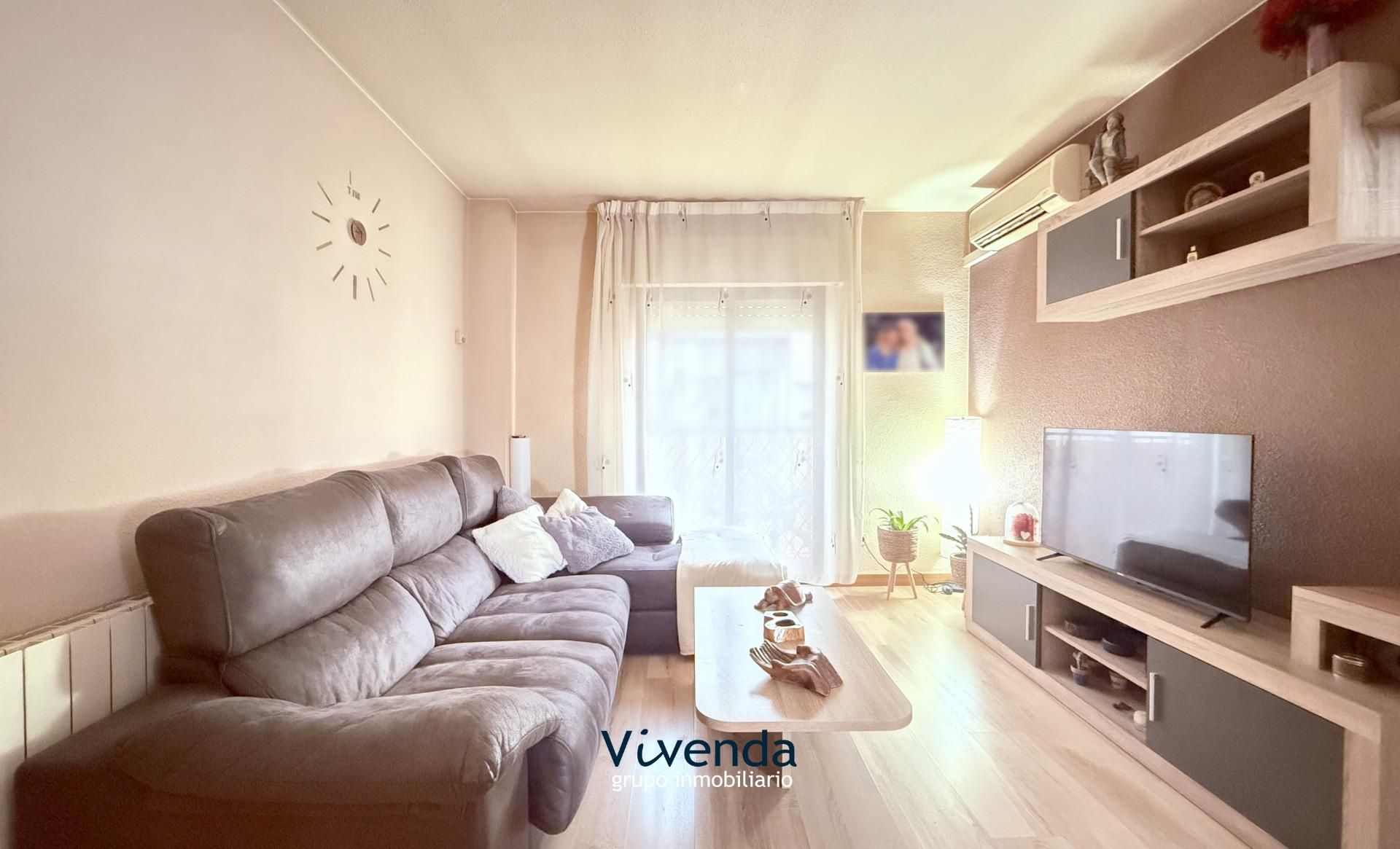 Sala d'estar de Pis en venda en Fuenlabrada amb Calefacció, Traster i Balcó