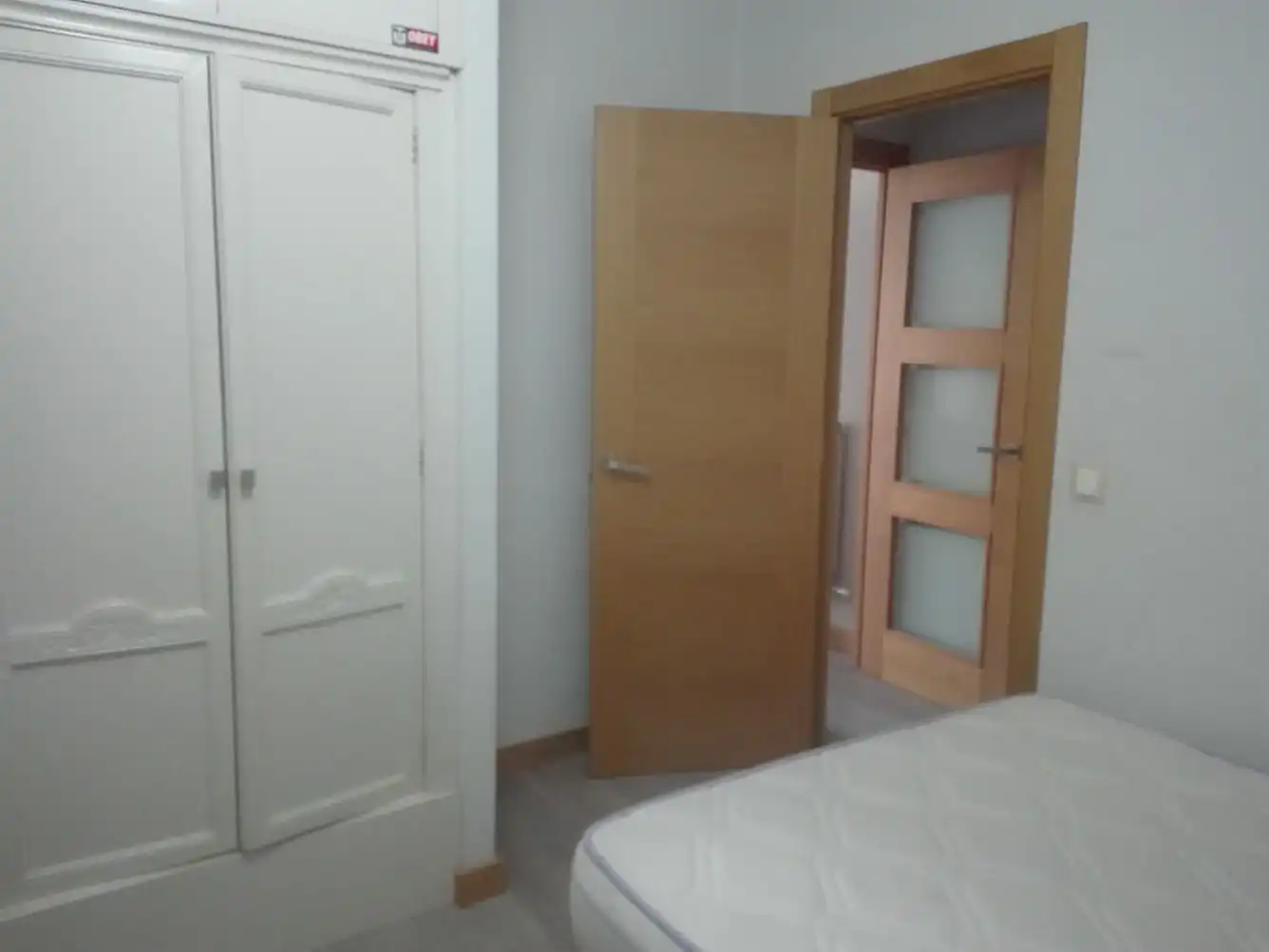 Bedroom of Flat for rent in Salamanca  with Heating, Parquet flooring and Furnished