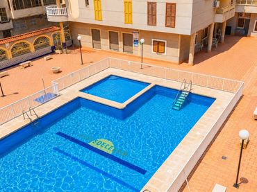 Àtic amb piscina en venda a Calle Rafal