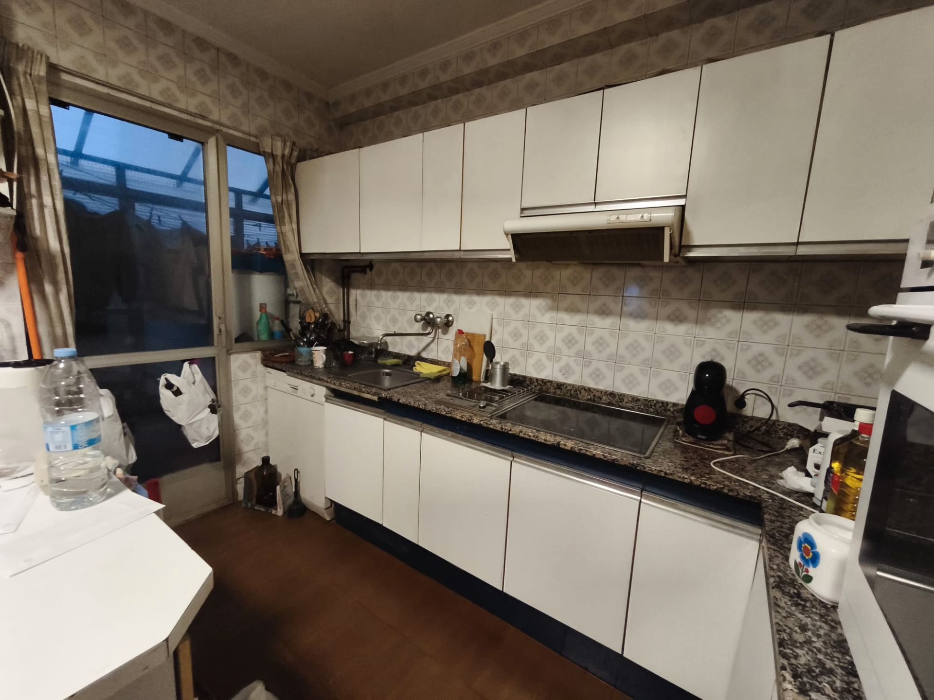 Küche von Wohnung zum Verkauf in Ourense Capital  mit Heizung, Parkett und Ofen