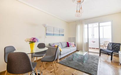 Living room of Flat for sale in Oviedo   with Heating and Terrace