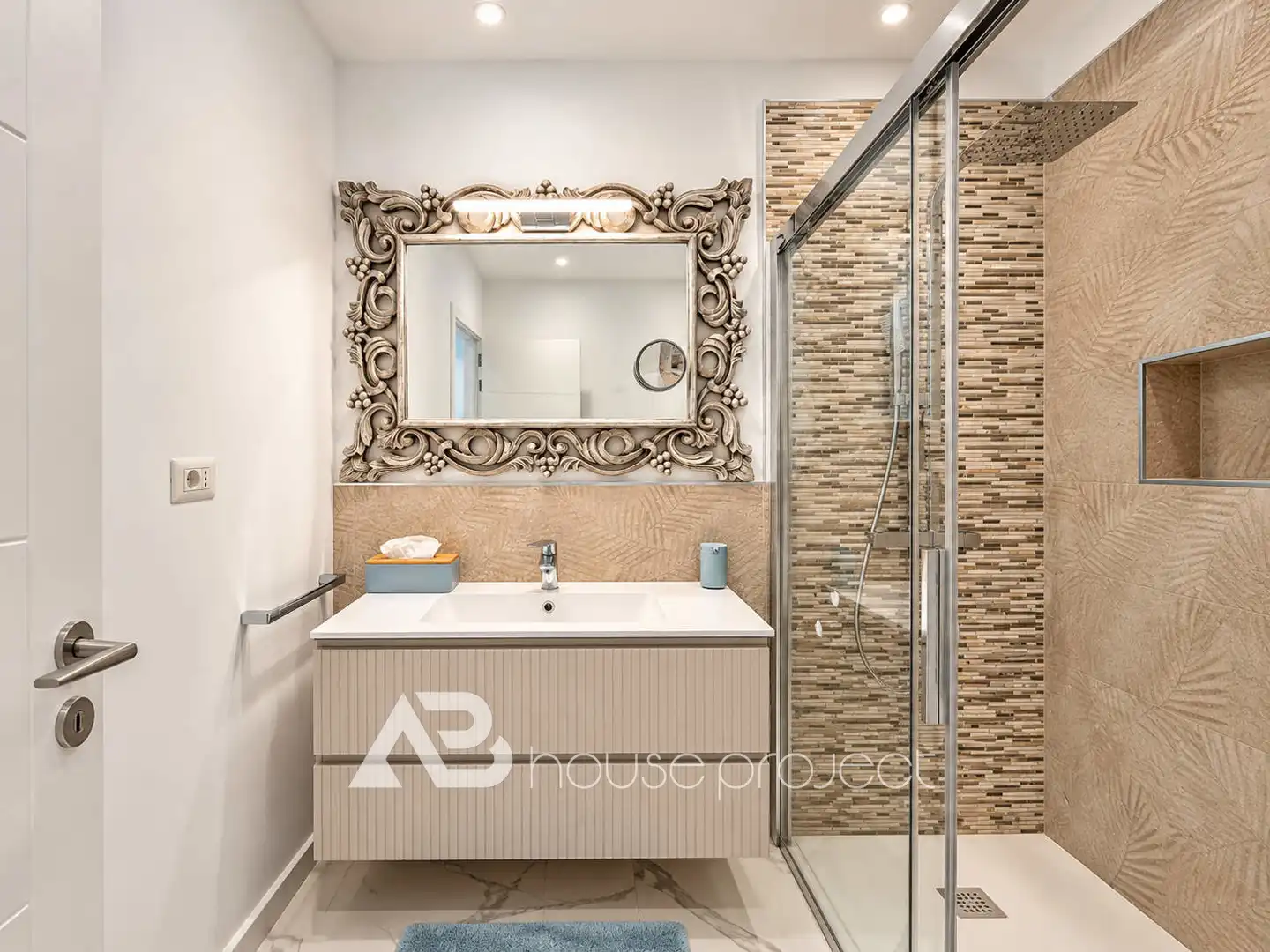 Bathroom of Houses for sale in Costa Adeje