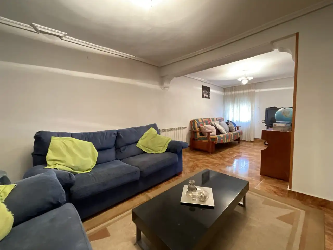 Sala de estar de Casa o chalet en venta en Bañares con Calefacción, Trastero y Amueblado