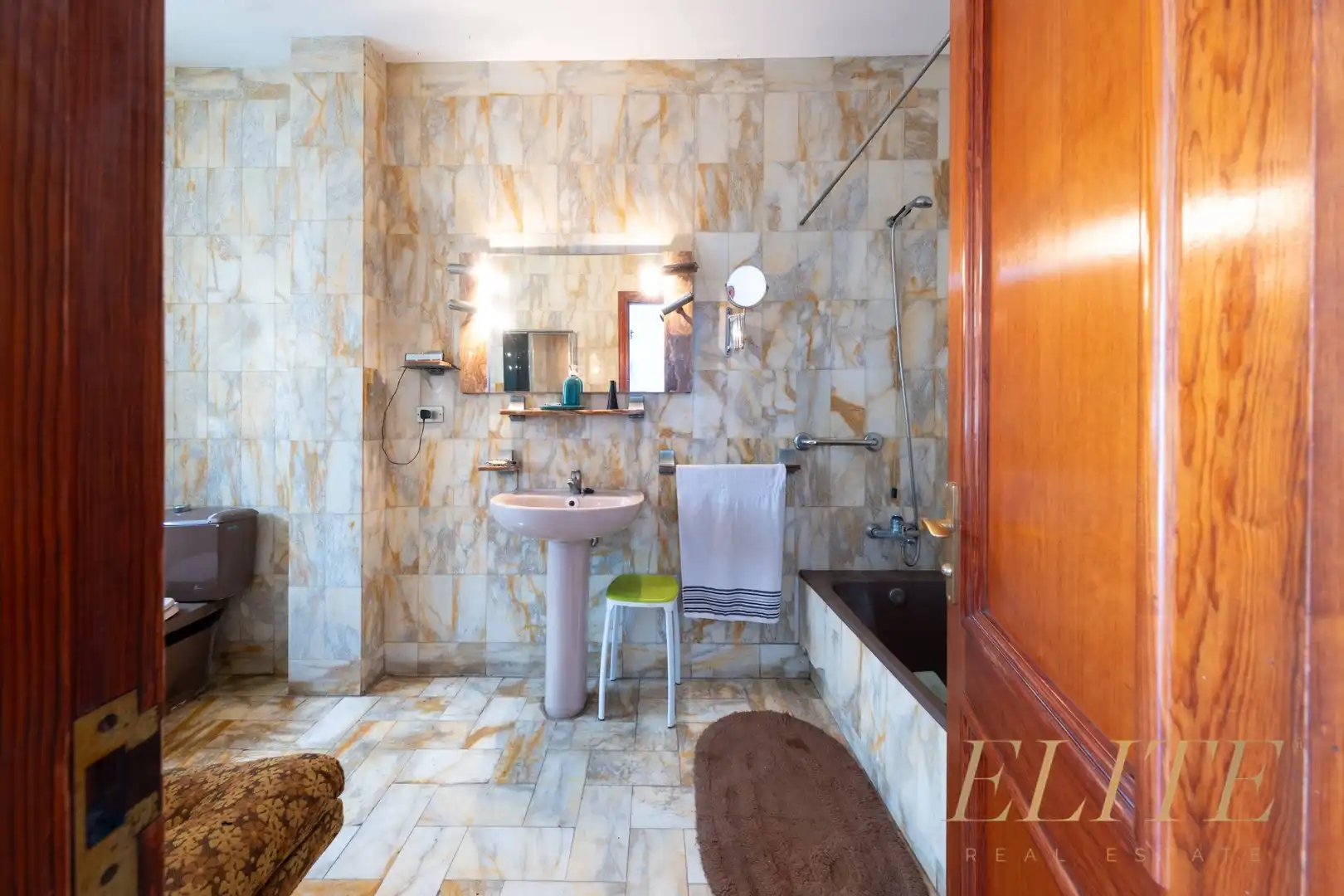 Bany de Casa o xalet en venda en Las Palmas de Gran Canaria amb Terrassa, Piscina i Moblat