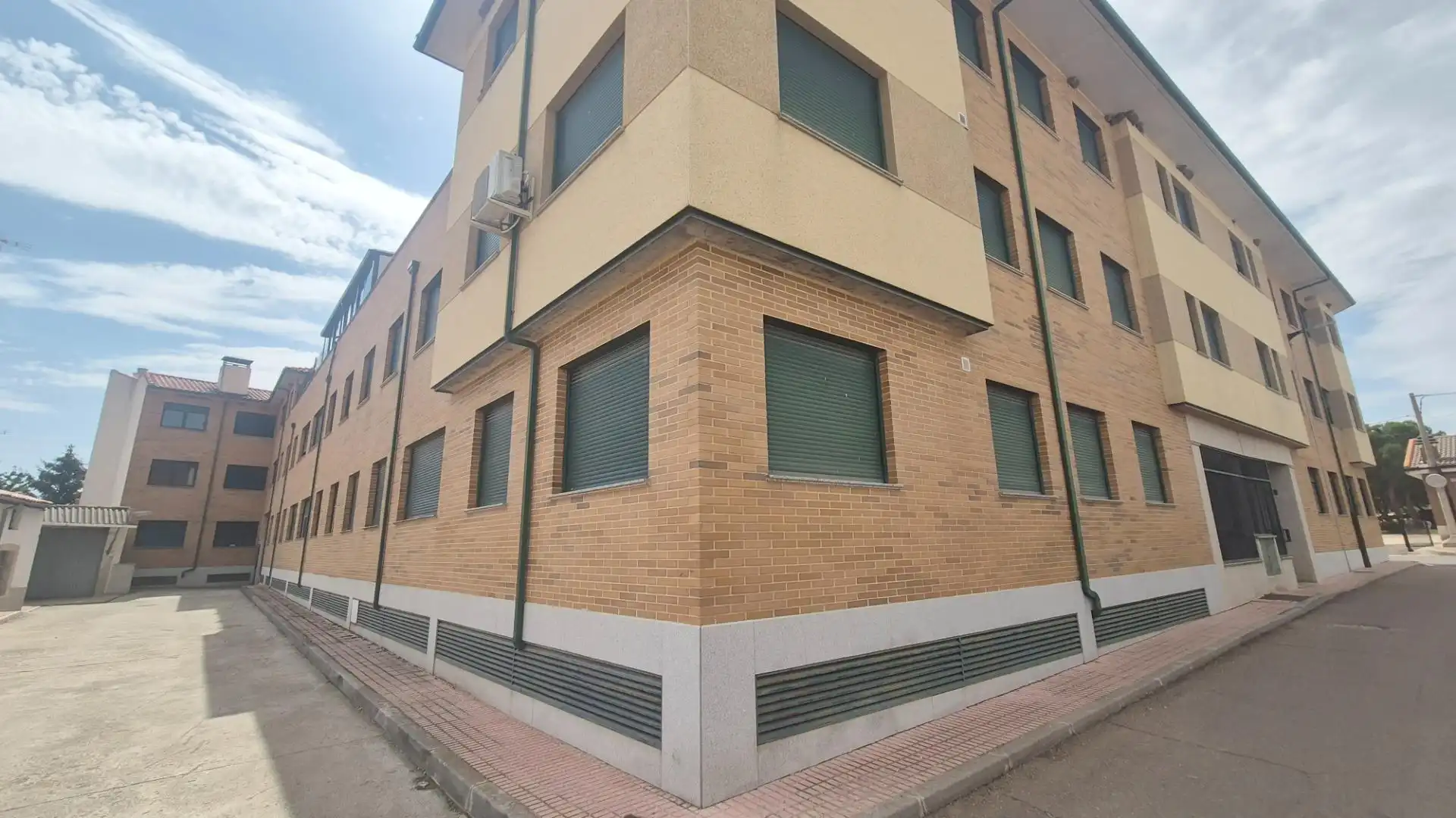 Außenansicht von Wohnung zum Verkauf in Calzada de Valdunciel mit Heizung und Möbliert