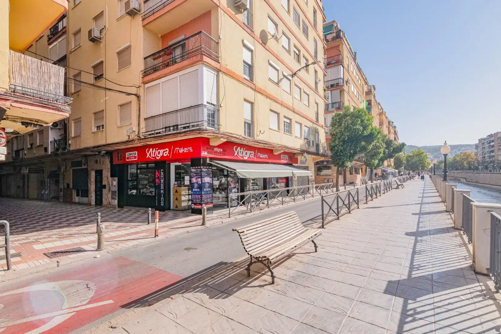 Vista exterior de Ático en venta en Granada con Aire acondicionado y Terraza