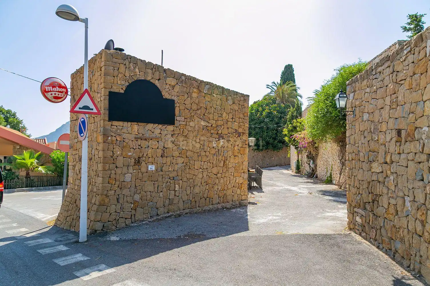 Außenansicht von Geschaftsraum zur Miete in Calpe / Calp mit Klimaanlage, Möbliert und Internet