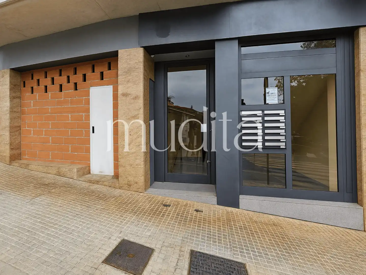 Gewerbefläche zum Verkauf in Berga, imagen 3