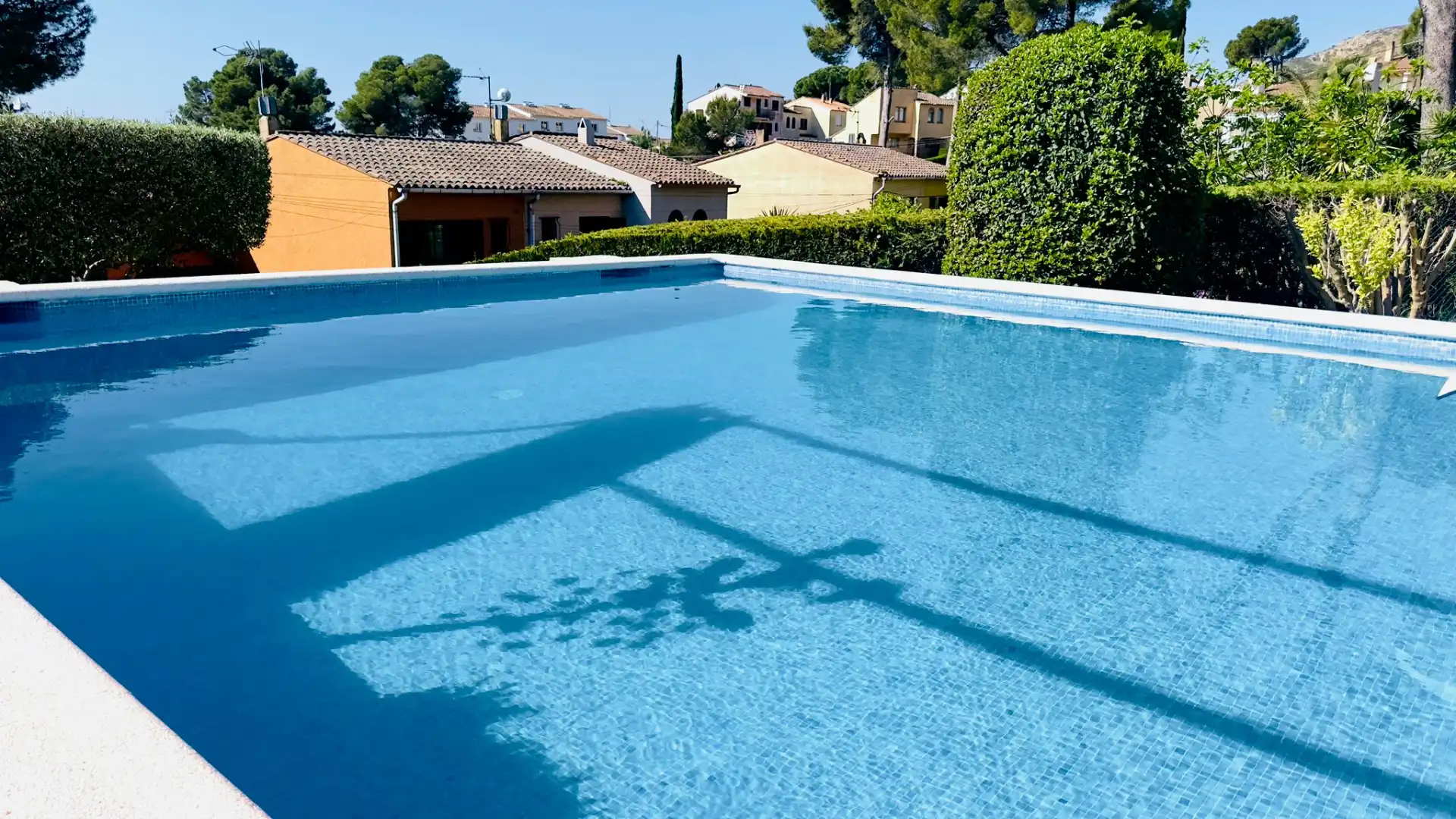 Piscina de Casa o chalet en venta en L'Estartit con Aire acondicionado, Calefacción y Jardín privado