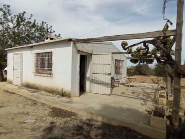 Country house with garden for sale in Calle Navalcarnero