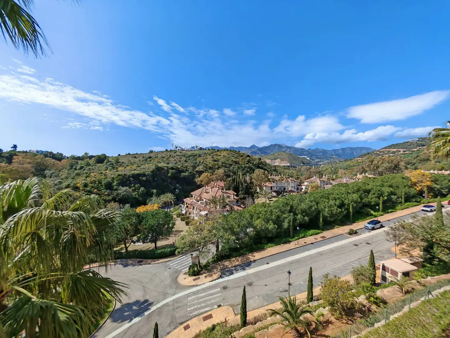 Außenansicht von Wohnungen zum Verkauf in Marbella mit Terrasse, Möbliert und Gemeinschaftspool