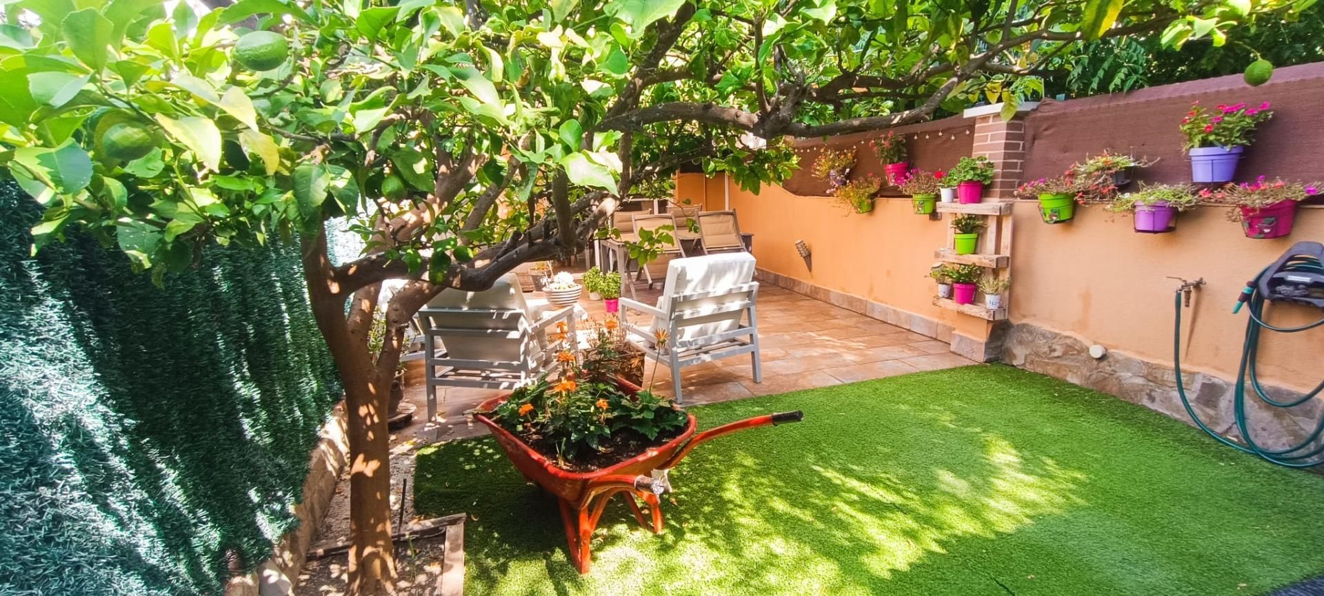 Terraza de Casa adosada en venta en Banyeres del Penedès con Aire acondicionado, Jardín privado y Terraza