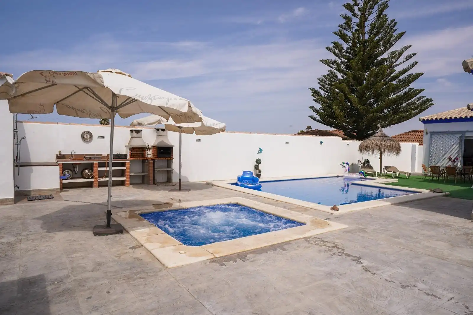 Villa avec piscine à vendre à Núcleo urbano, imagen 2