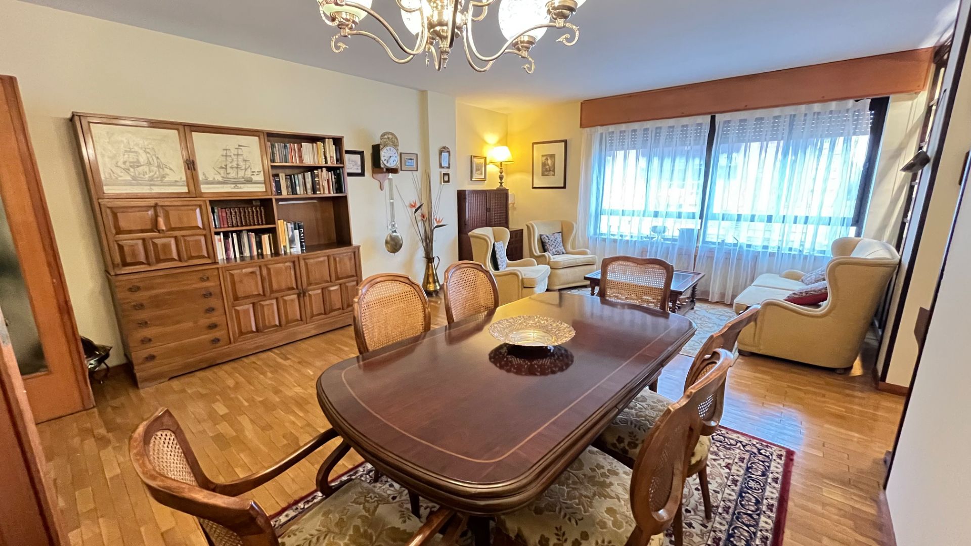 Menjador de Pis en venda en Valladolid Capital amb Calefacció i Parquet