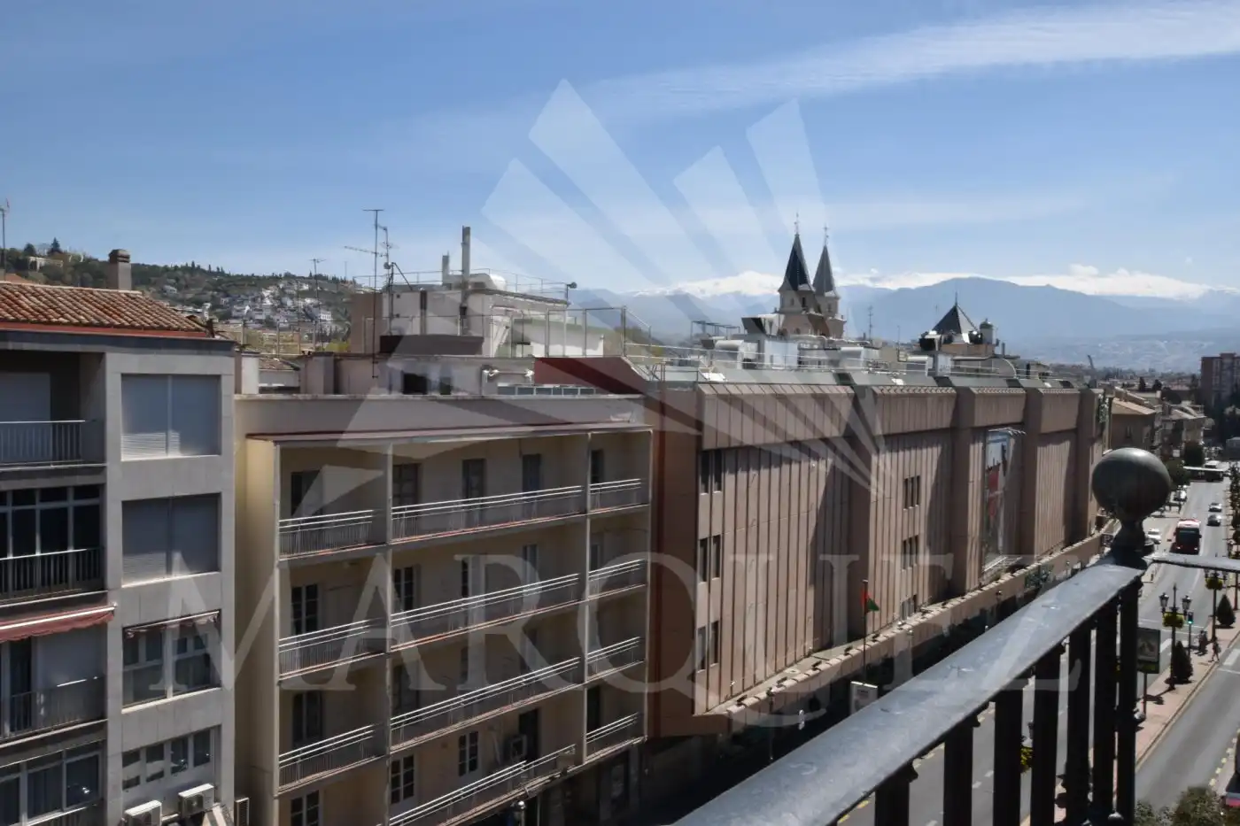 Außenansicht von Gebäude zum Verkauf in Granada