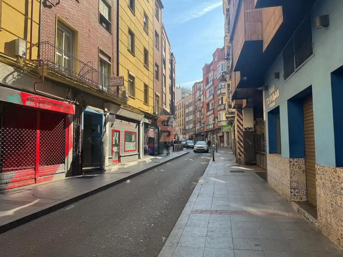 Exterior view of Commercial properties for rent in Valladolid