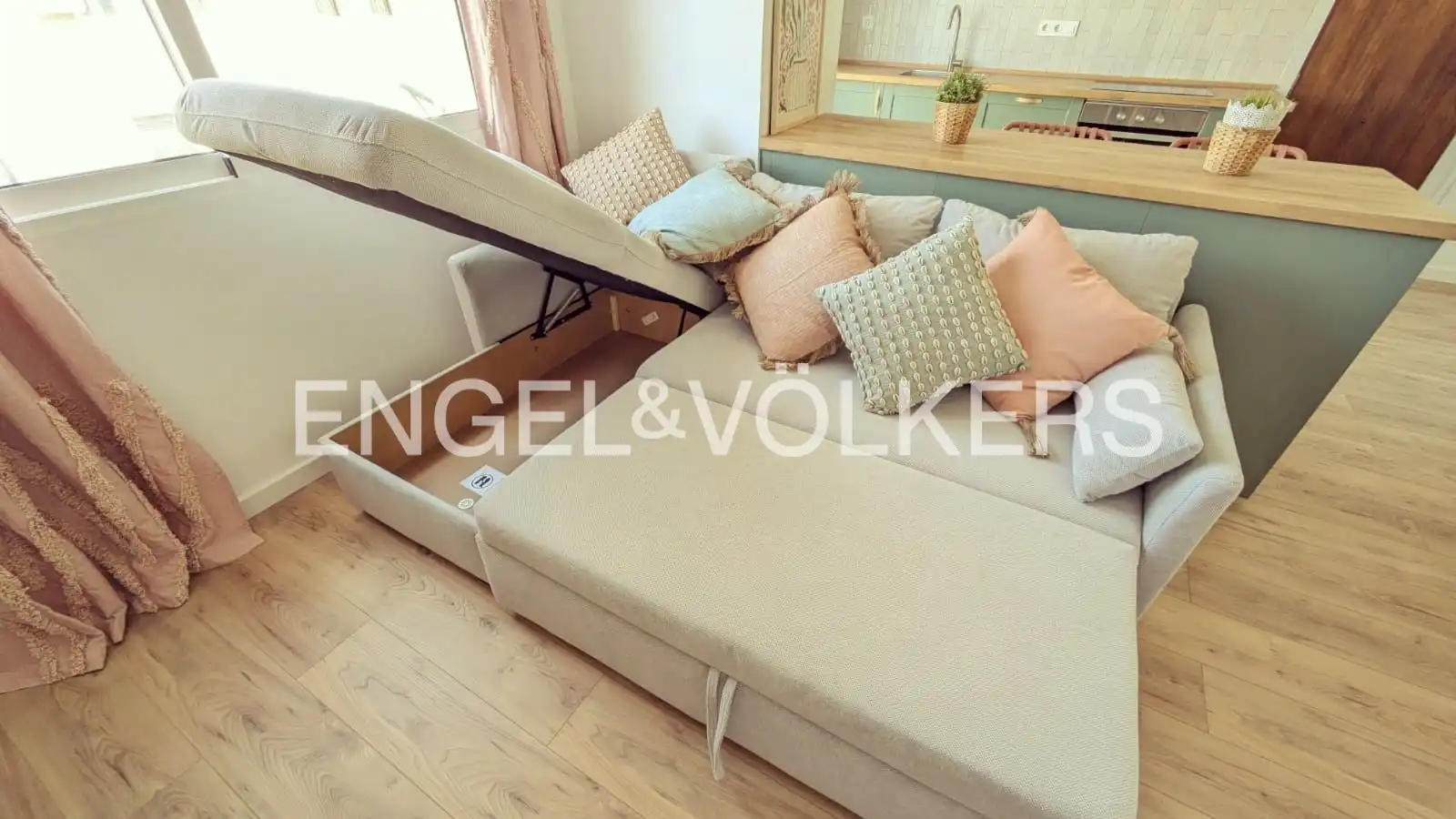 Wohnzimmer von Wohnung zur Miete in Valencia mit Klimaanlage, Heizung und Parkett