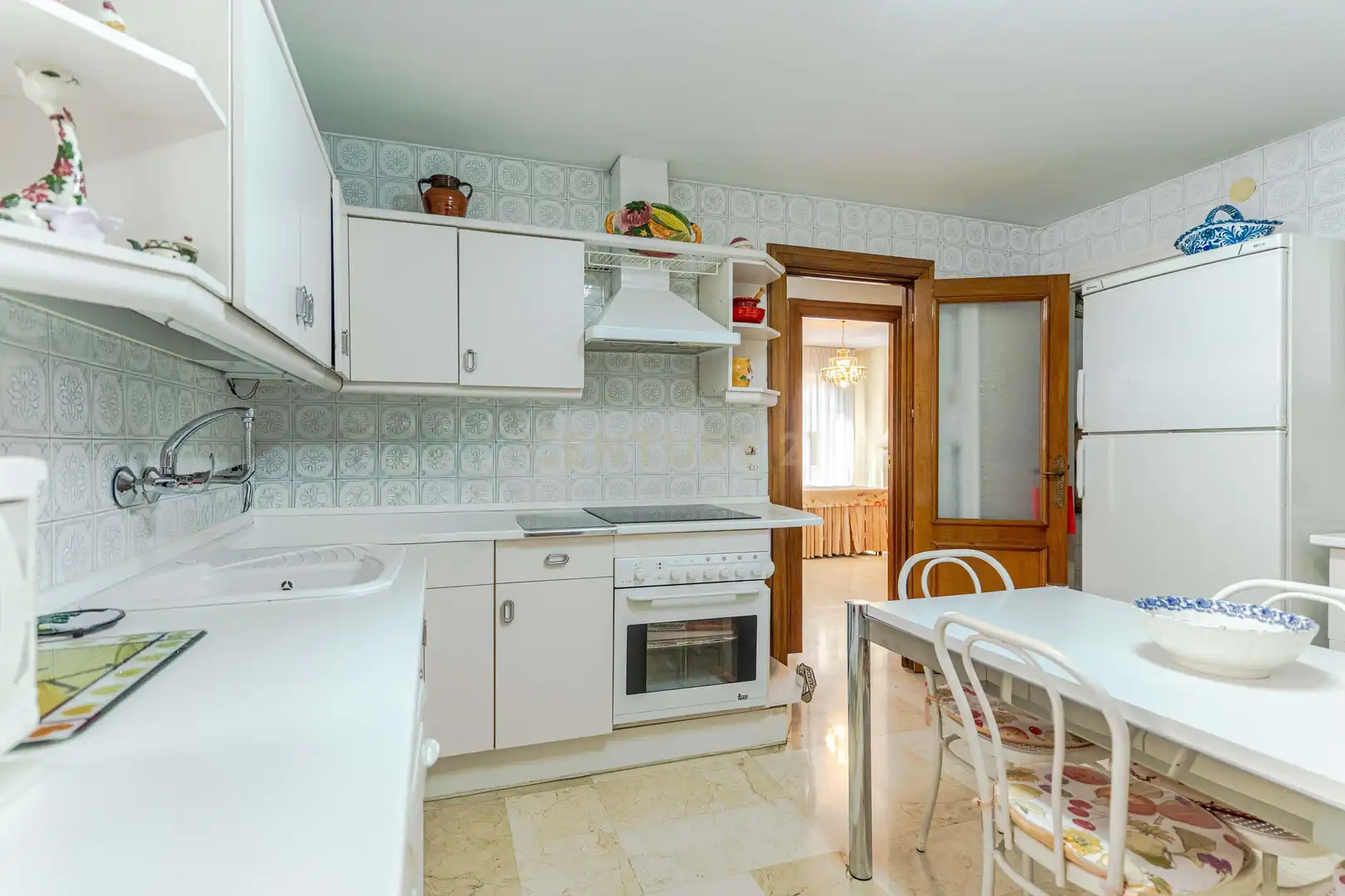 Cocina de Piso en venta en Granada con Trastero y Balcón
