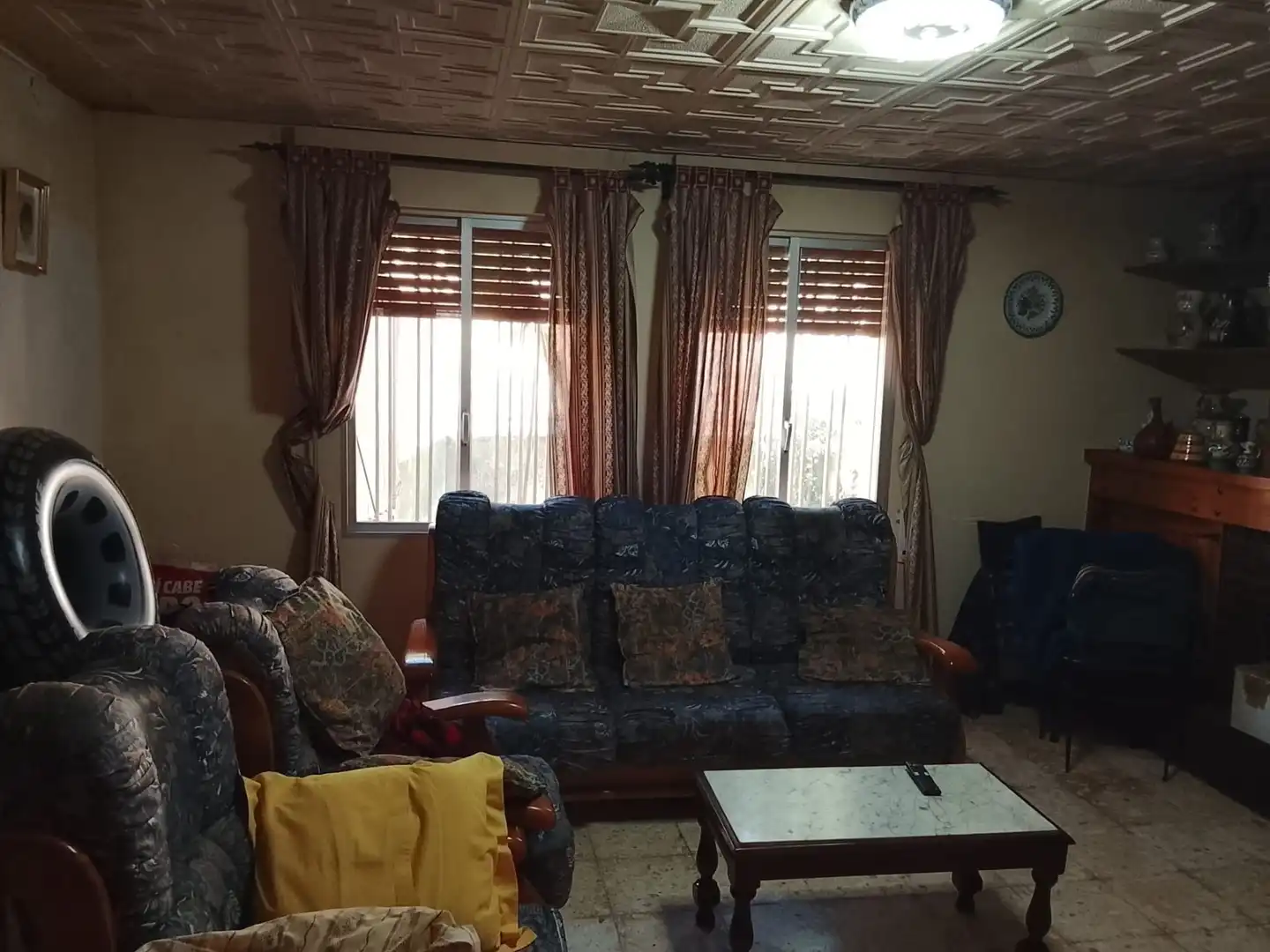 Sala d'estar de Casa o xalet en venda en Madrigal de la Vera amb Jardí privat