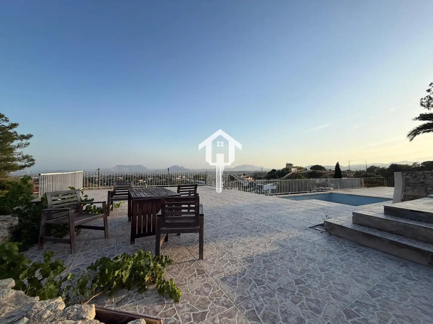 Exterior view of Houses for sale in San Vicente del Raspeig / Sant Vicent del Raspeig  with Air Conditioner, Private garden and Terrace