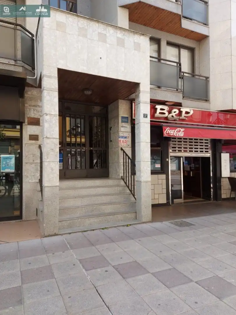 Oficina de alquiler en Ponferrada con Calefacción y Terraza