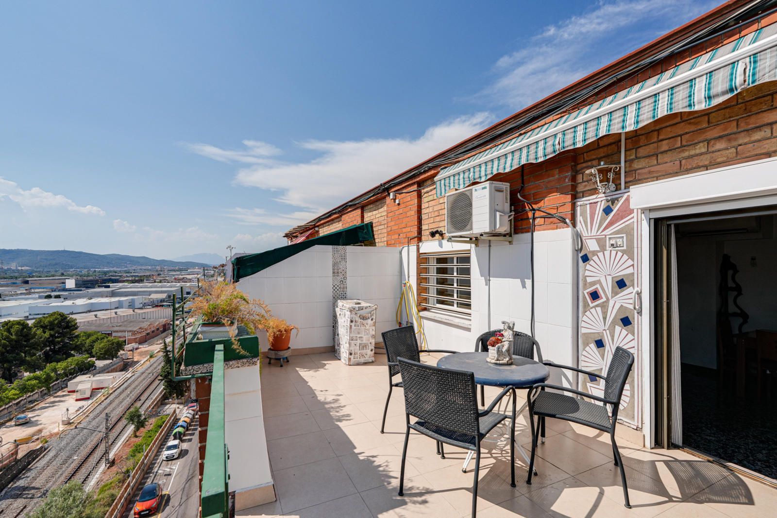 Terrassa de Àtic en venda en Sant Feliu de Llobregat amb Aire condicionat, Terrassa i Moblat