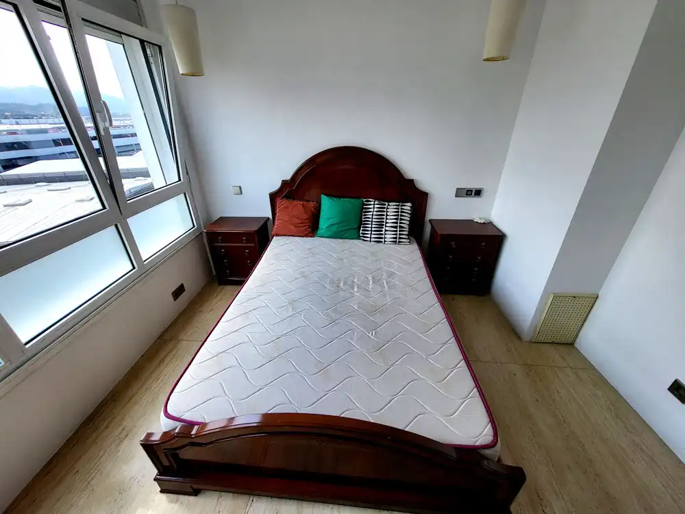 Habitación de Piso de alquiler en Vigo  con Amueblado, Horno y Lavadora