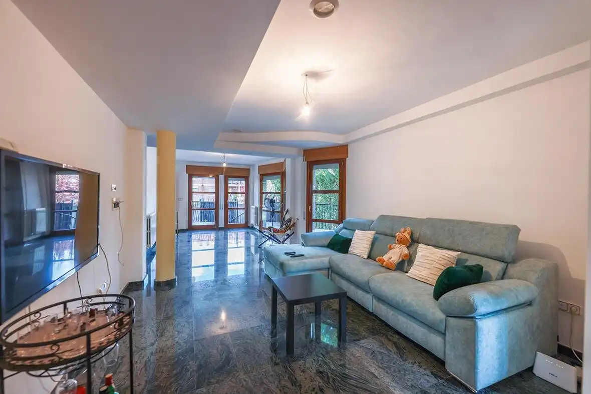 Sala d'estar de Casa o xalet en venda en Calatayud amb Aire condicionat, Calefacció i Jardí privat
