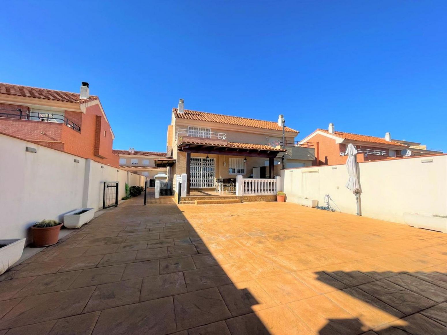 Exterior view of House or chalet for sale in Alfara de la Baronia  with Air Conditioner, Heating and Terrace