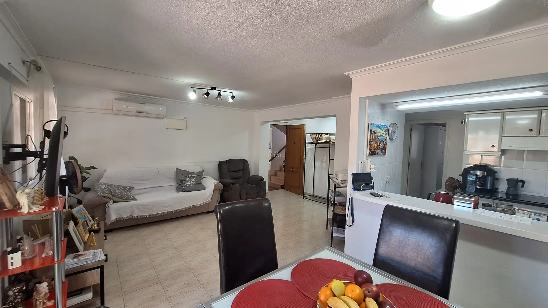 Living room of Flat for sale in L'Alfàs del Pi  with Air Conditioner, Terrace and Furnished