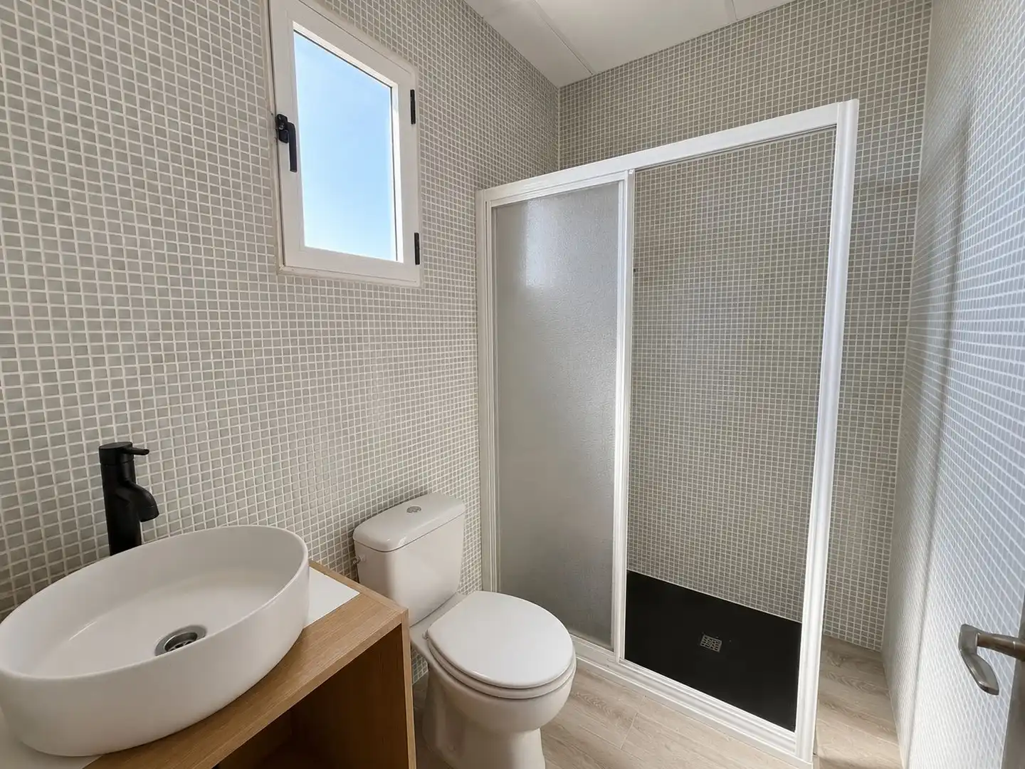 Baño de Terreno en venta en Alicante / Alacant