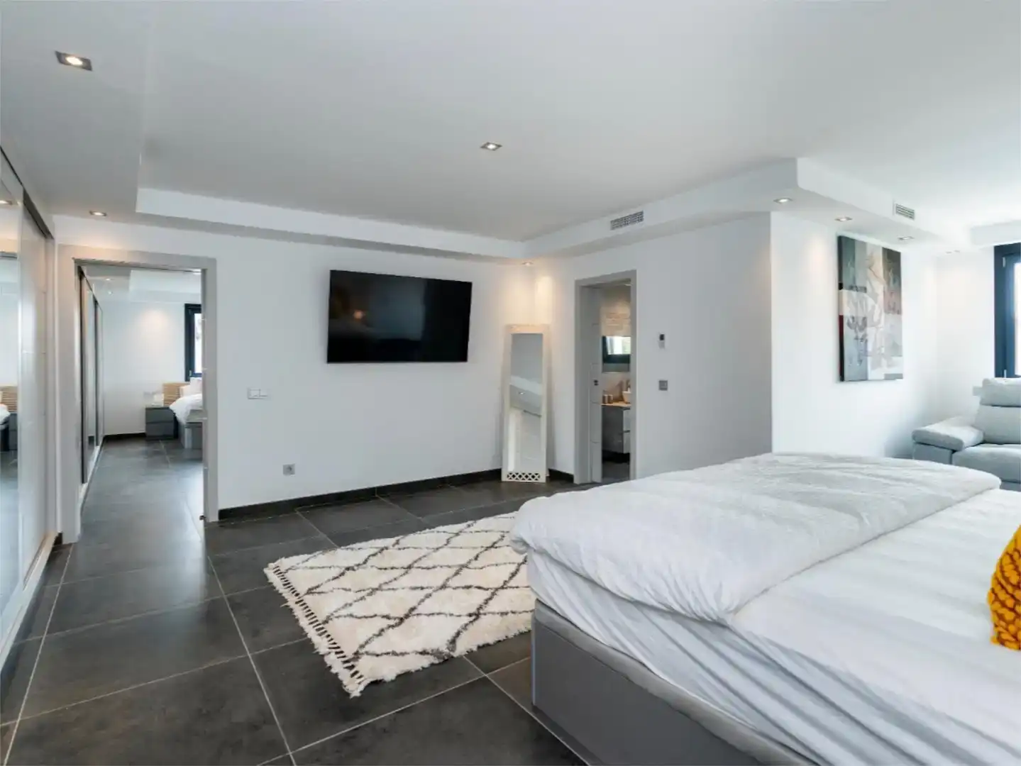 Bedroom of Flat for rent in Nueva Andalucía