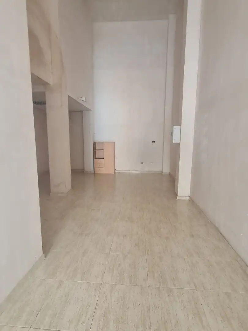 Local comercial en alquiler en Carrer de Sant Blai, imagen 3