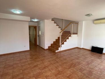 Casa a schiera con piscina in vendita a Calle Ria de Muros 28