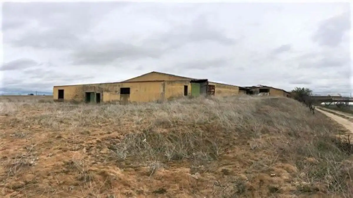 Exterior view of Industrial buildings for sale in Fuente el Sol