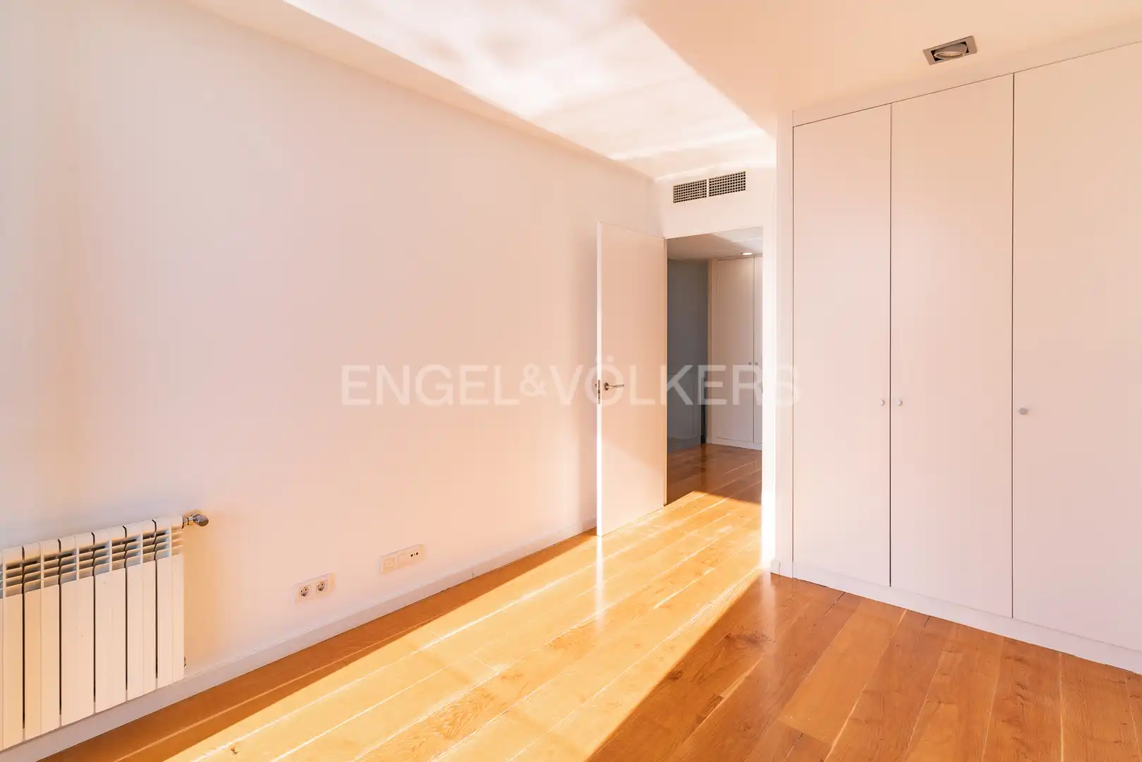 Habitación de Casa o chalet en venta en Sant Vicenç de Montalt con Calefacción, Jardín privado y Parquet